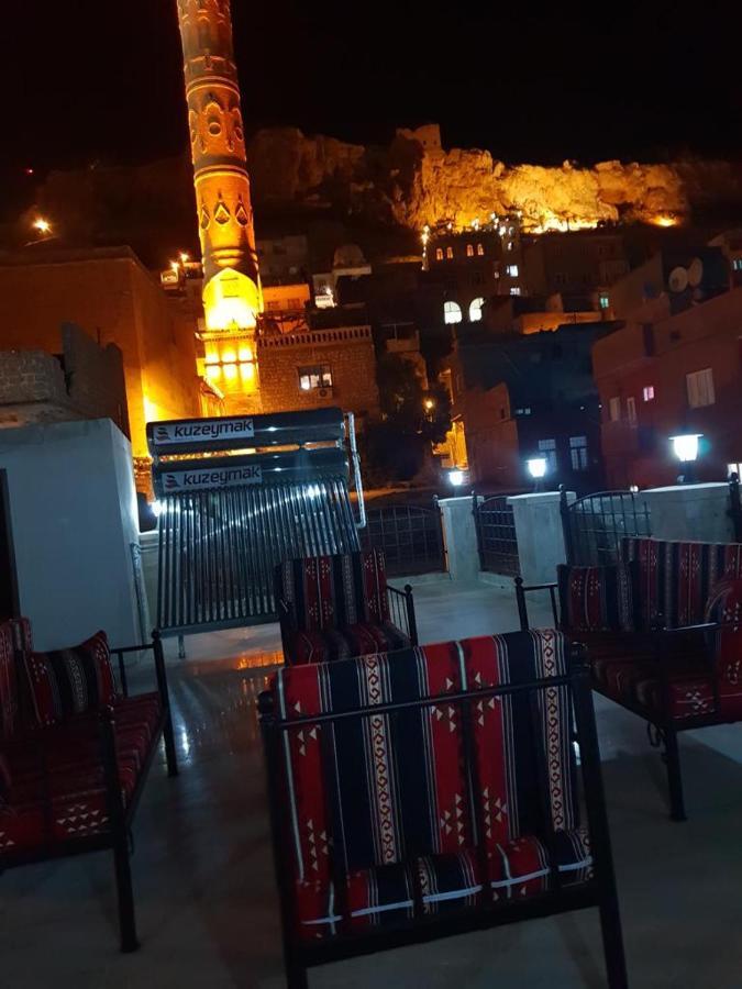 Mardin Tarihi Ulu Cami Yani, Tarihi Konak Luaran gambar